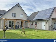 Ein- oder Zweifamilienhaus mit großer Photovoltaikanlage! - Bösel