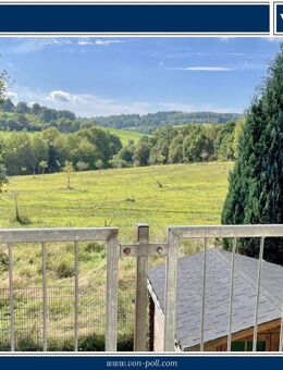 Großzügige Erdgeschosswohnung im Dreifamilienhaus - Wenden