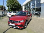 VW Tiguan, 2.0 TDI Allspace Elegance, Jahr 2022 - Emmerich (Rhein)