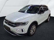 VW T-Roc, 1.5 TSI Style, Jahr 2023 - Markdorf