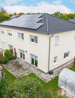 Investieren statt spekulieren - Doppelhaus mit PV in vermietungssicherer Lage - Magdeburg