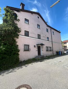 Mehrfamilienhaus in Wurmannsquick am Marktplatz - Wurmannsquick