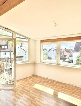 Wertbeständiges, gepflegtes Anlageobjekt mit Gastronomie, Grünfläche und stabiler Mieterstruktur - Zirndorf