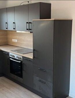 NEUBAU - Bezugsfertige Dachgeschosswohnung mit Photovoltaikanlage, Lüftungsanlage, Carport! - Norden