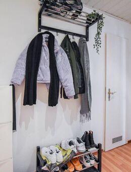 AIGNER - Gepflegte 2,5-Zimmer Wohnung mit Südbalkon an der U6 - München