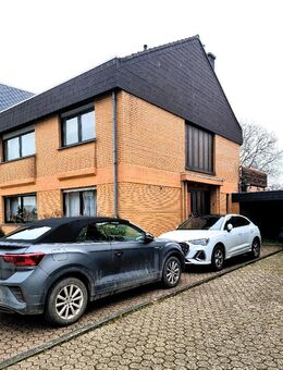 **Kleinod mit Dachterrasse und Wintergarten** - Düren