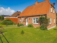 Für die kleine Familie - Einfamilienhaus mit großem Grundstück in Lütjenburg - Lütjenburg