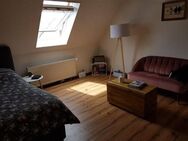 Sanierte 2 Z.K.B. DG Wohnung mit EBK - Hünstetten