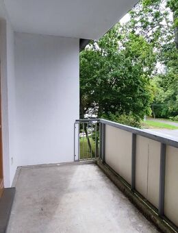 Schöne 2-Zimmer-Wohnung mit Balkon! - Plauen