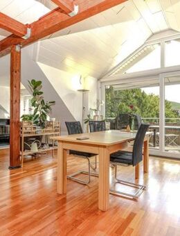 Exklusives Dachgeschossjuwel mit Kappelbergblick und Tiefgaragenstellplatz - Fellbach