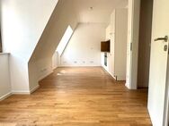 Charmante 1-Zimmer-Wohnung im Dachgeschoss - Erstbezug mit EBK und historischem Flair - Halle (Saale)
