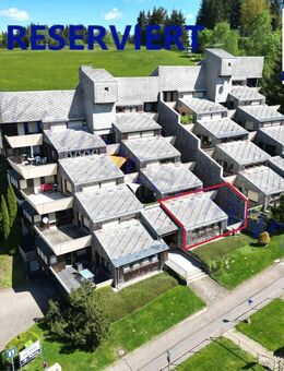 Charmantes und gemütliches 2,5-Zimmer-Terrassenapartment mit Schwarzwaldflair und schöner Aussicht. - Furtwangen (Schwarzwald)