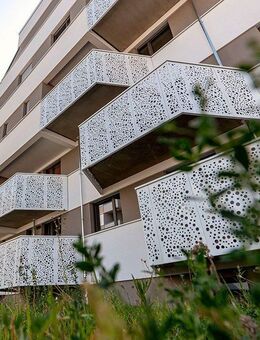 Wohnung m. großem Süd-Balkon | Bad mit Dusche | HWR | Aufzug | TG | Smart-Home | Ab sofort frei - Halle (Saale)