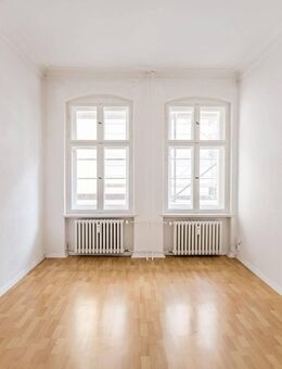 Charmante Altbauwohnung mit Tageslichtbad und Renovierungspotenzial in Berlin-Wilmersdorf - Berlin