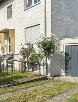 Ruhig wohnen - zentral leben: Zweifamilienhaus in guter Lage von Karben - Karben