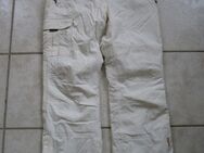 Skihose weiss, Gr. 40/42, neuwertig, viele Taschen - Gelsenkirchen