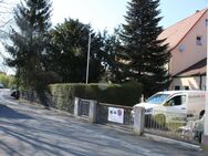 3-Familienhaus mit großer Scheune und Garagen in Nbg. Großgründlach - Nürnberg