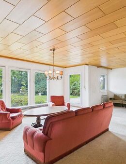 Traumhafte Feldrandlage - großes Einfamilienhaus mit Vollkeller, Garage, Sauna und Kamin in Danndorf - Danndorf