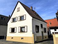 Provisionsfrei: Großzügiges und vielseitiges Anwesen mit Wohnhaus, Garten, Garage und Scheune - Stutensee