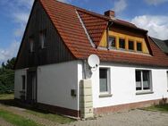Zweifamilienhaus in Klockenhagen zu verkaufen. - Ribnitz-Damgarten