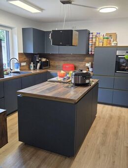 BI - Zweitbezug einer 4,5-Zimmer-Neubau-Wohnung - Neufahrn (Freising)