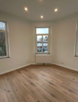 3 ZKB Traumwohnung Erstbezug Saniert große Küche sehr gute Lage Delmenhorst Parkplatz - Delmenhorst