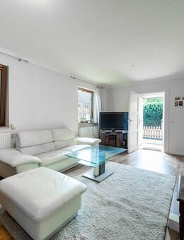 Beste Basis für Ihren Doppelhaus-Neubau - Grundstück mit Altbestand und Baugenehmigung - Norderstedt