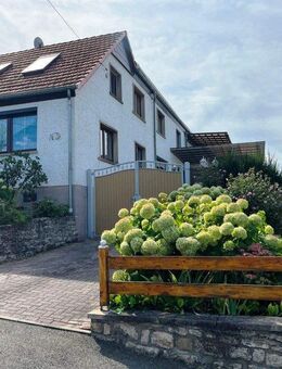 geräumige Doppelhaushälfte mit großem Grundstück frei ab Oktober - Apolda