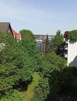 BARRIEREFREI: S-Killesberg: 4. OG, 3,5 Zi., 127 qm Wfl., top-saniert, Kamin, Aufzug, SW-Balkon, Hobbyraum, TG, EBK - Stuttgart