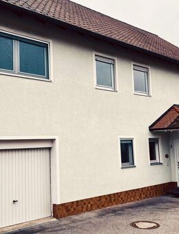 Freihstehendes Haus mit Garten, Balkon & Ausbaupotenzial - Bechhofen (Bayern)