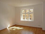 Lichtdurchflutete 2-Zimmerwohnung mit sonniger Loggia im stilvoll sanierten Gohliscarré! - Leipzig