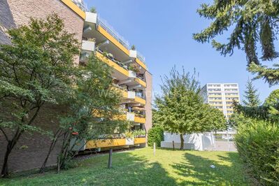 2-Zimmer-Wohnung mit Balkon / langjährig vermietet / Stellplatz