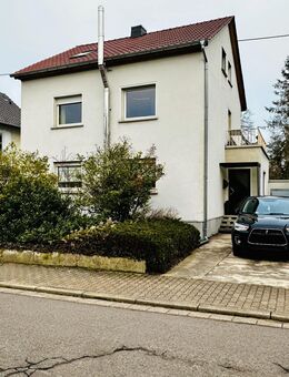 **Familienidyll mit viel Platz - Ein- bis Zweifamilienhaus mit großem Garten in Ensdorf** - Ensdorf (Saarland)