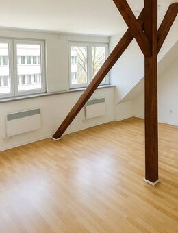Moderne Dachgeschosswohnung mit authentischen Sichtbalken - Erstbezug nach Sanierung - Düsseldorf