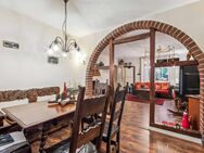 Ihr neues Platzwunder in Duisburg-Wehofen: 6 Zimmer, Garten & separates Apartment! - Duisburg