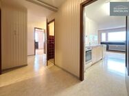 Super Grundriss - 4,5 Zimmer Wohnung mit Balkon in Leonberg - Leonberg (Baden-Württemberg)