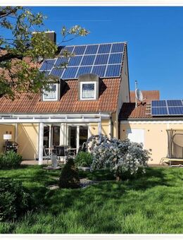 Neuwertige Haushälfte mit Top-Ausstattung in Idyllischer Lage von Altomünster-Unterzeitlbach - Altomünster