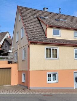 Einfamilienhaus mit Garten, Garage im guten Zustand ideal für eine junge Familie. Kurzfristig frei. - Waldachtal