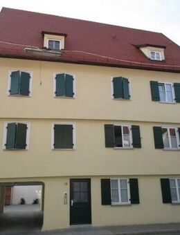 Möbiliertes 1 Zimmer Appartement mit Einbauküche in der Innenstadt - Nördlingen