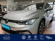 VW Golf, 1.5 TSI VIII Active AppConnect, Jahr 2023 - Gladenbach