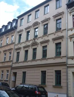Solides Mehrfamilienhaus im Herzen von Altenburg zu verkaufen - Altenburg