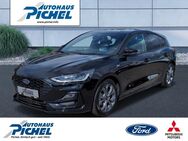 Ford Focus, ST-Line EASY-PARKING, Jahr 2023 - Rochlitz