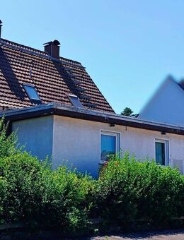 Vielseitiges 1-2-Familienhaus in attraktiver Lage von Vellmar - Vellmar