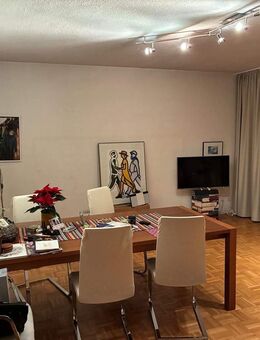 Über den Dächern auf ca. 77m² für Pärchen oder Single in bester Lage Grenze OB/Essen - Oberhausen