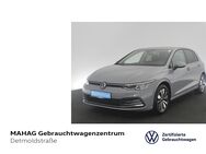 VW Golf, 1.5 TSI VIII MOVE, Jahr 2024 - München