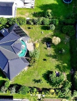 Zeitlos schön: Einfamilienhaus mit Gartenidylle und Eleganz - Michendorf