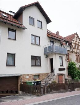 EIN ZWEIFAMILIENHAUS MIT VIELEN MÖGLICHKEITEN SUCHT NEUE EIGENTÜMER - Schauenburg