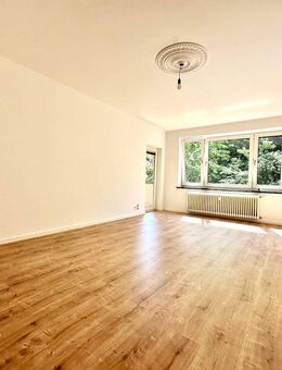Helle modernisierte Etagenwohnung - Düsseldorf