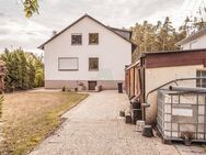 2-Familienhaus mit großem Gartengrundstück in Waldrandlage - Schwandorf