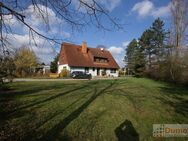 Platz für Ideen!!! Zweifamilienhaus und ehemalige Kirche auf großem, sonnigen Grundstück. - Merseburg